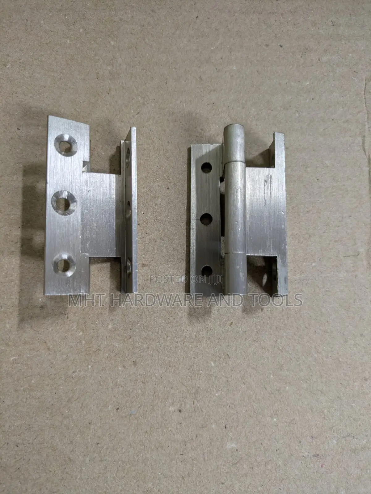 R Hinges Brass