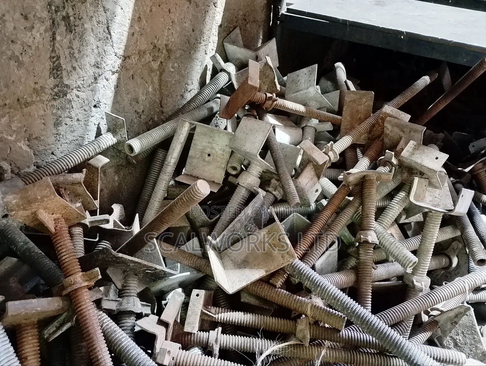 Screw Jacks for Hire
