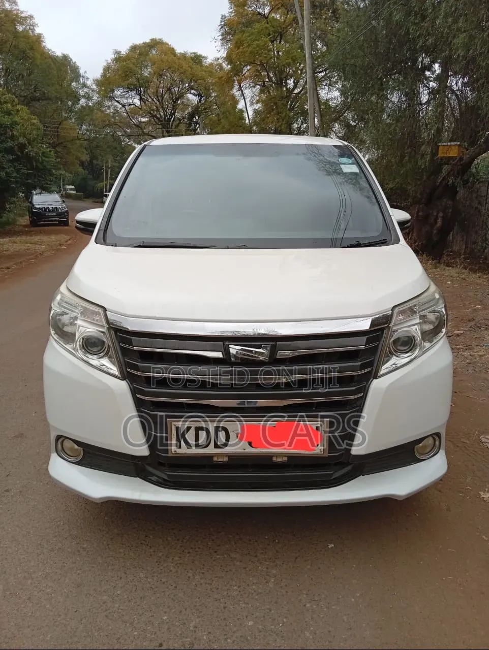Toyota Noah 2015 White