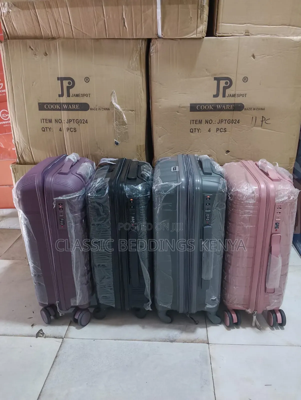 Small Rubber LAXURIOUS SUITCASE