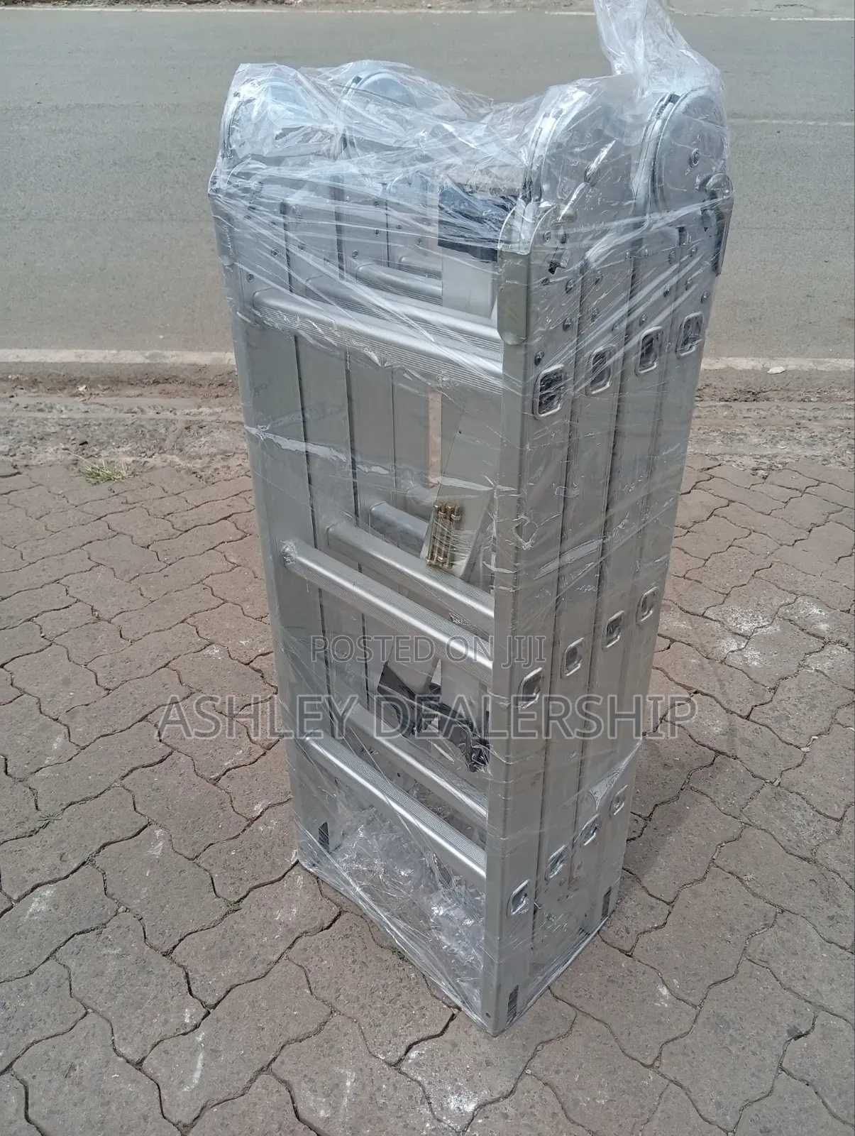Strong Foldable Aluminium Ladder 4*3