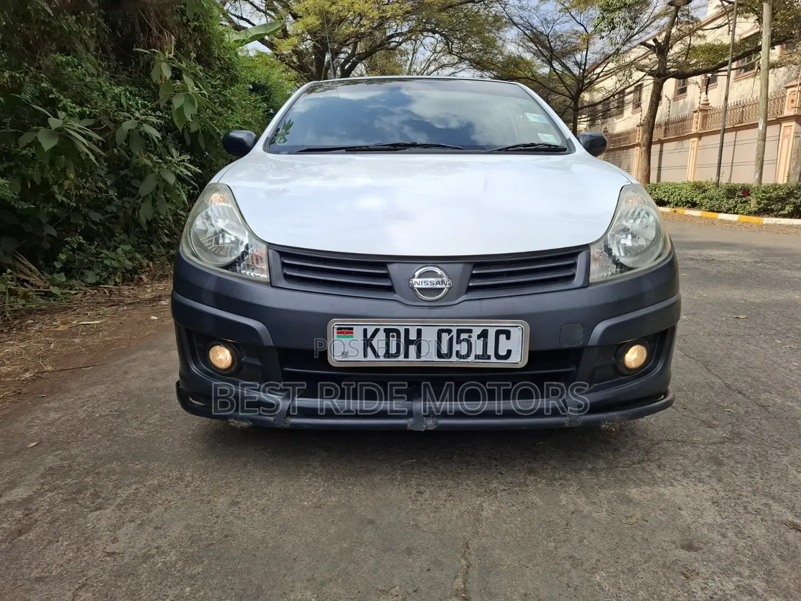 Nissan Advan 2014 White