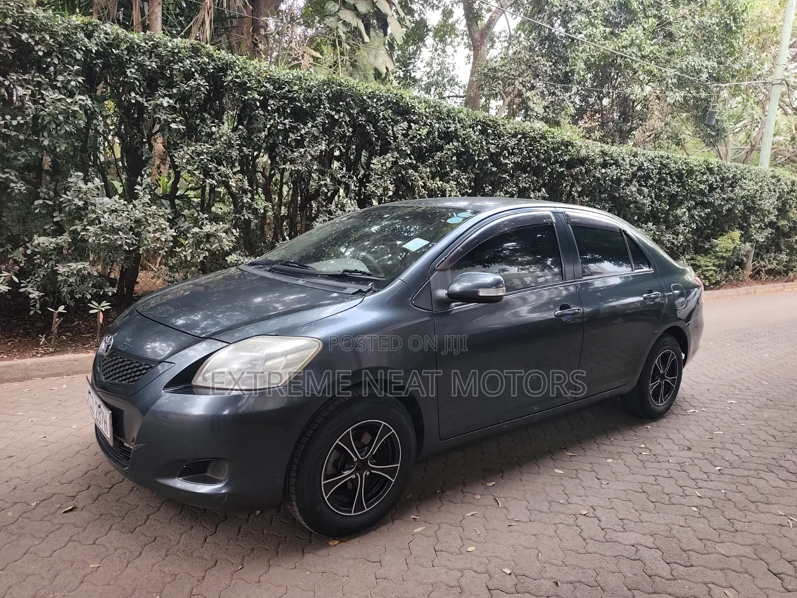 Toyota Belta 2009 Gray