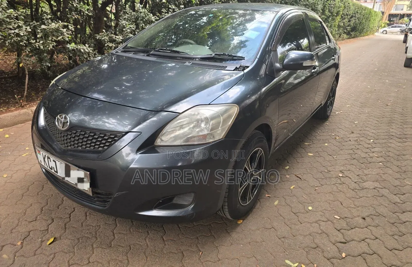 Toyota Belta 2009 Gray