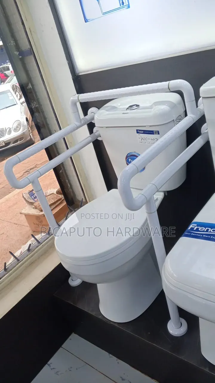 Gramberrail With Toilet
