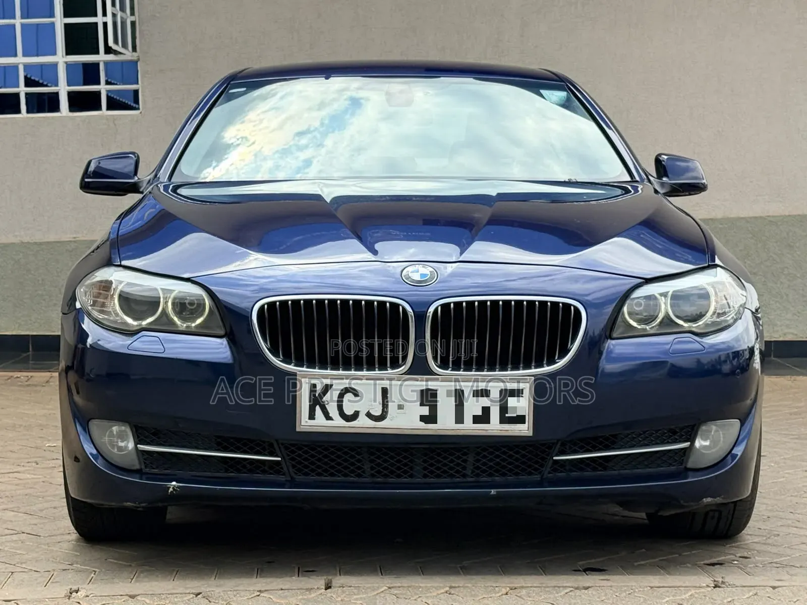 BMW 520i 2010 Blue