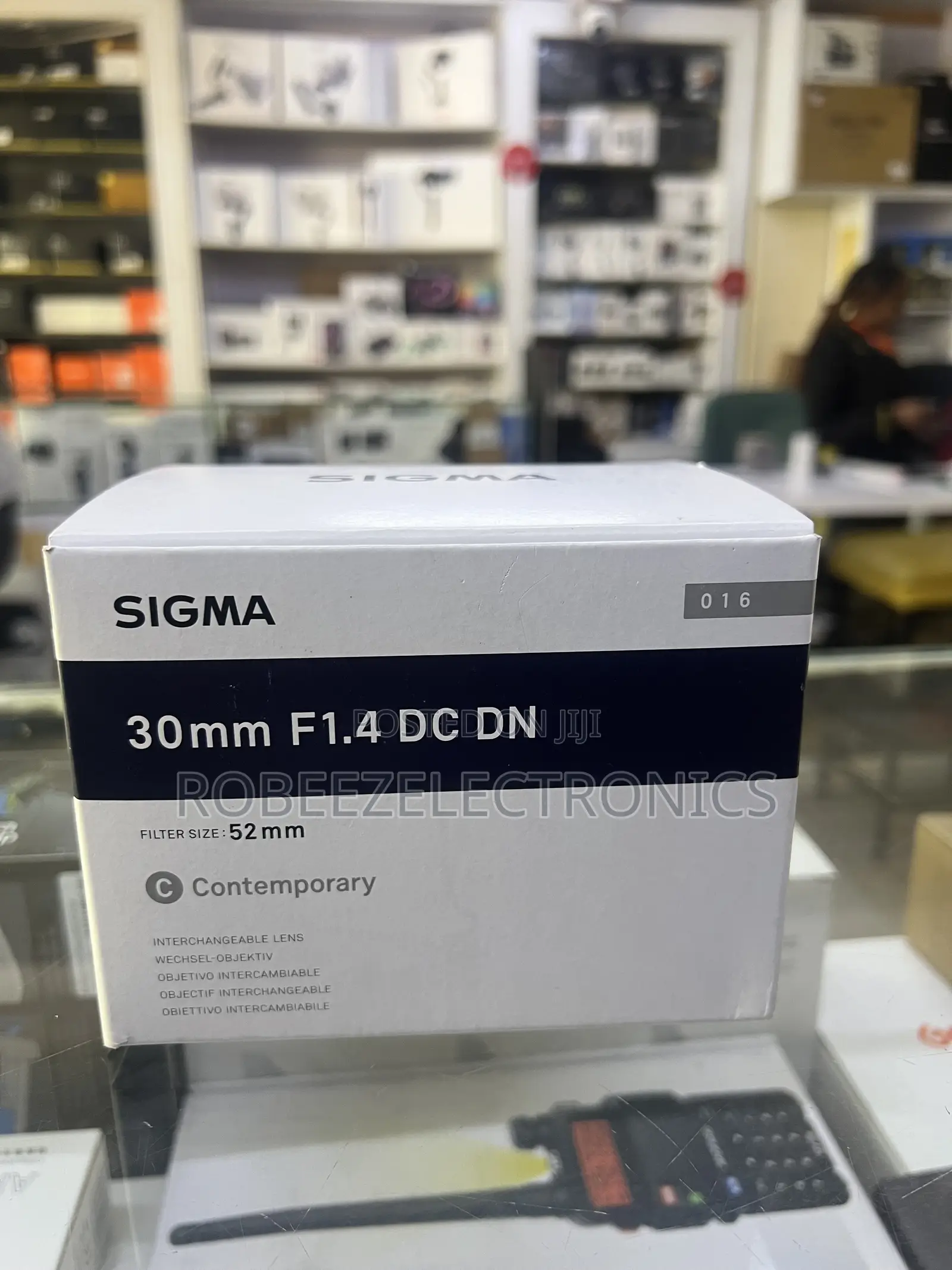 Sigma 30mm F/1.4 DC DN Contemporary Lens for Sony E