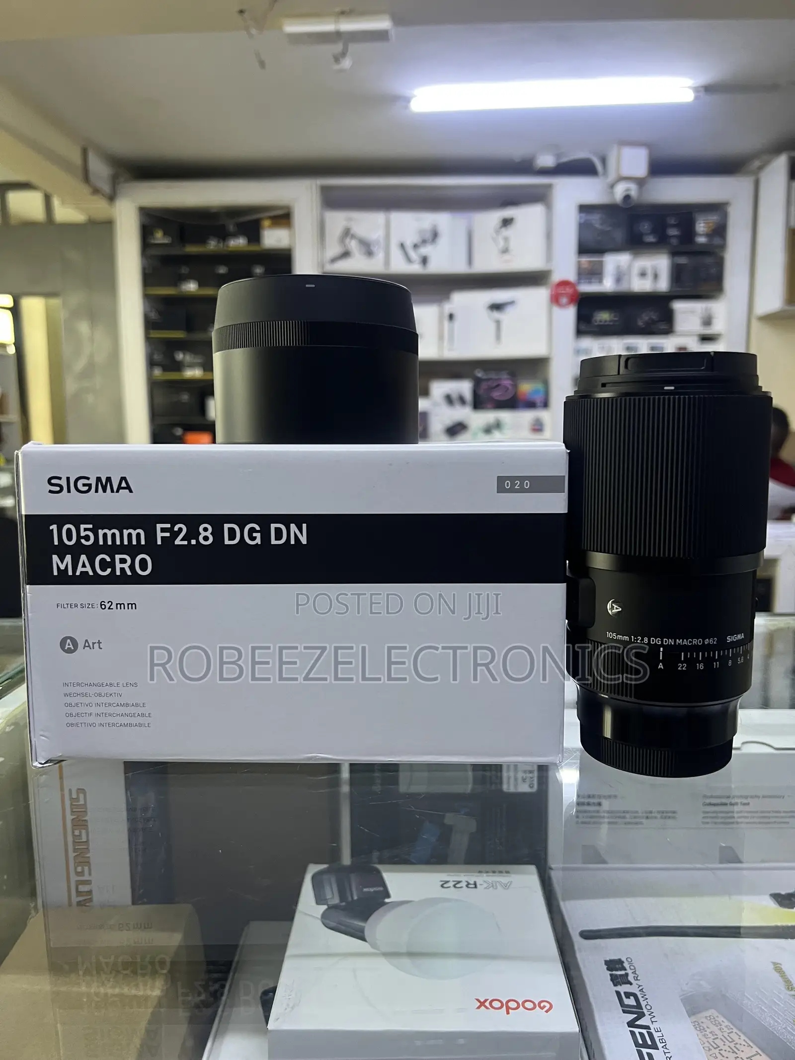 Sigma 105mm F/2.8 DG DN Macro Art Lens (Sony E)