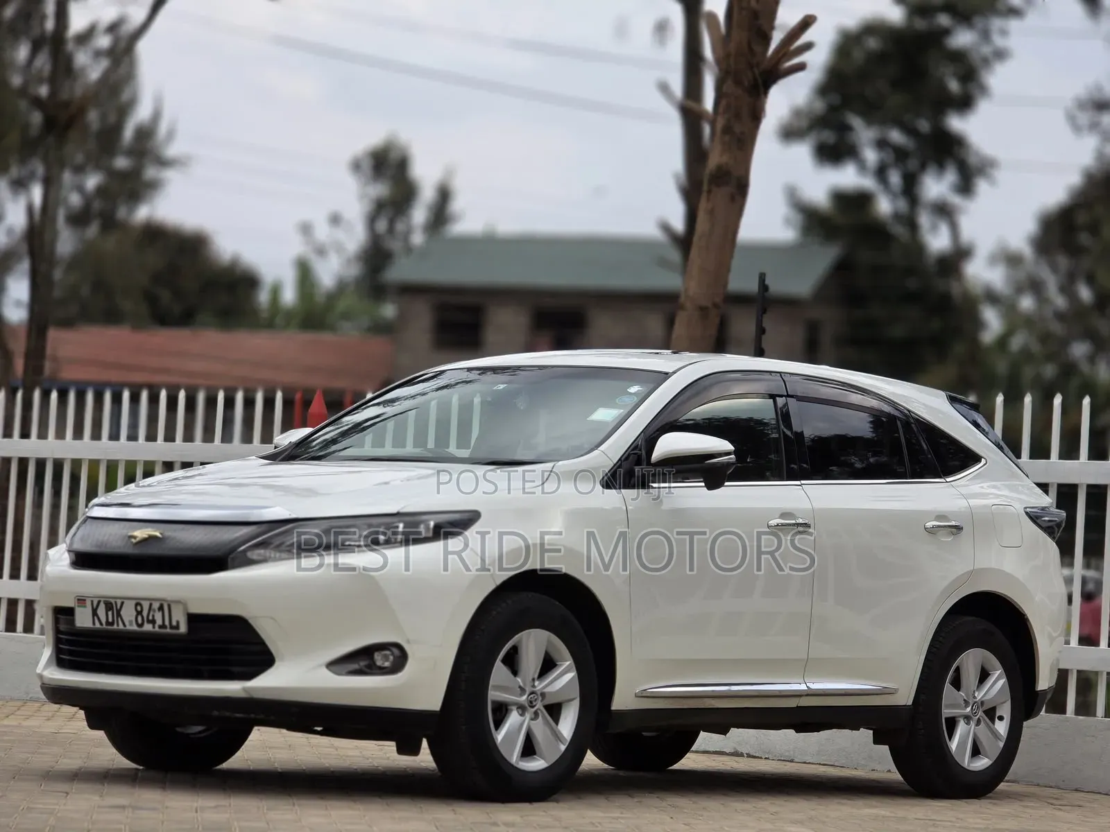 Toyota Harrier 2016 Off white