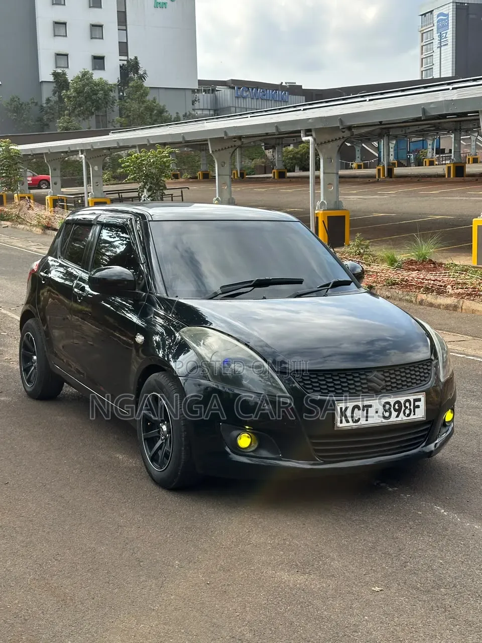 Suzuki Swift 2011 Black