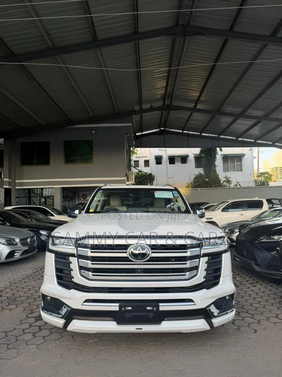 Toyota Land Cruiser 2023 White