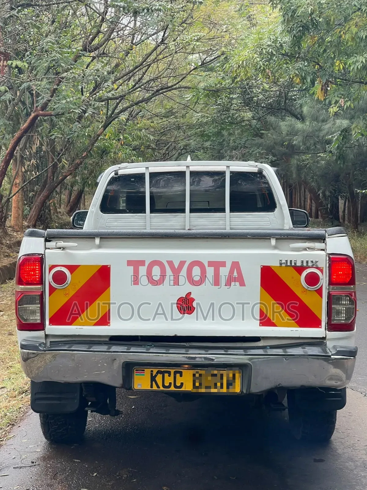 Toyota Hilux 2011 White