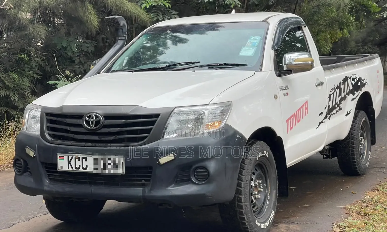 Toyota Hilux 2011 Off white