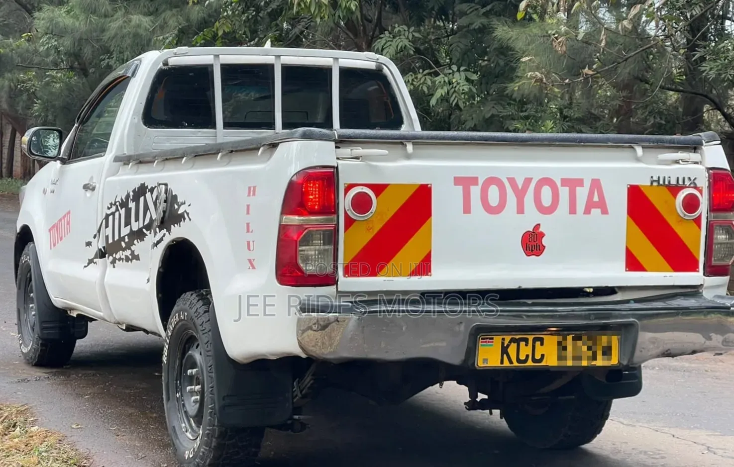 Toyota Hilux 2011 Off white