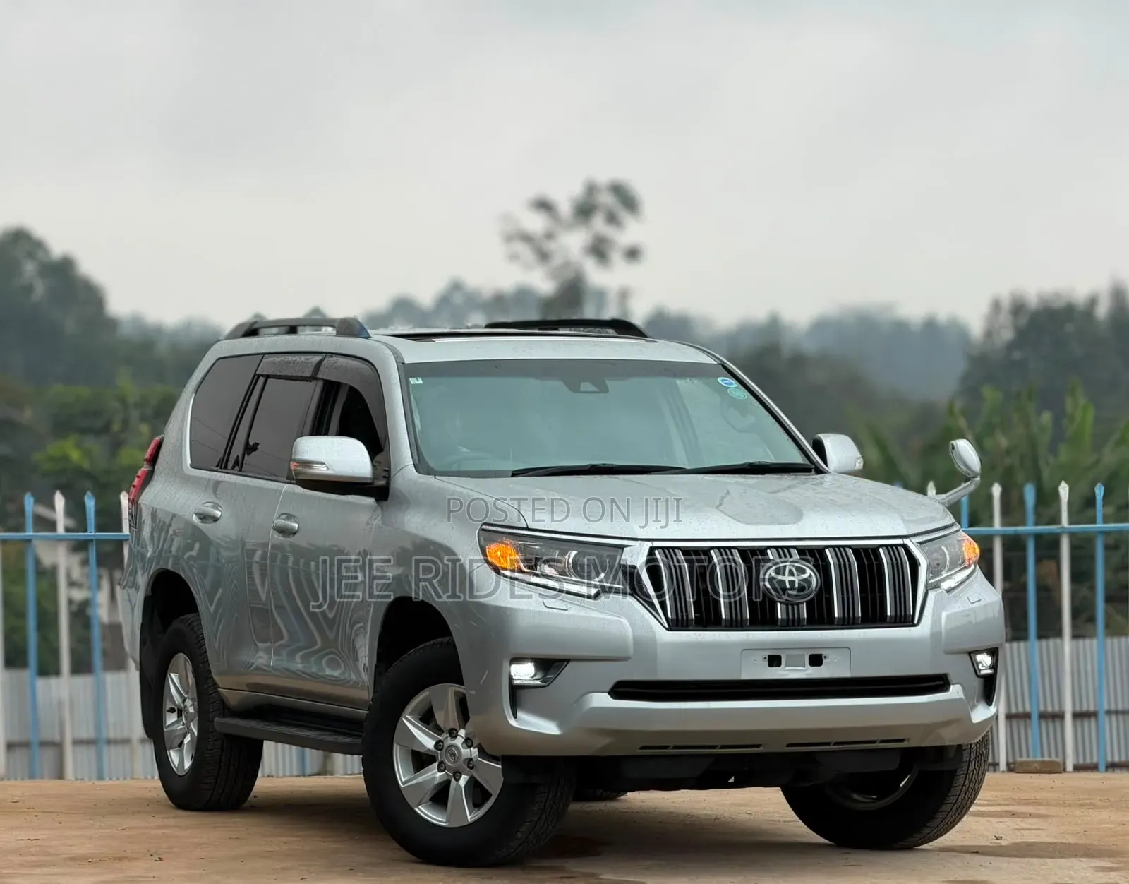 Toyota Land Cruiser Prado 2019 Silver