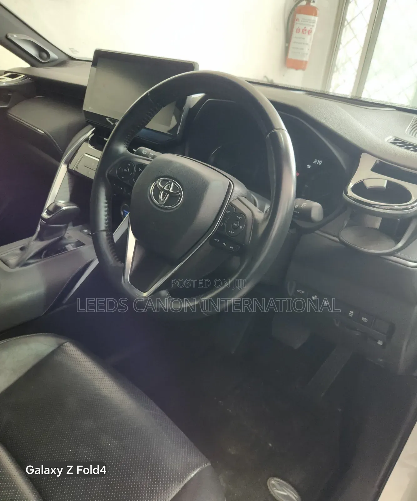 Toyota Harrier 2.5 Hybrid 2021 White