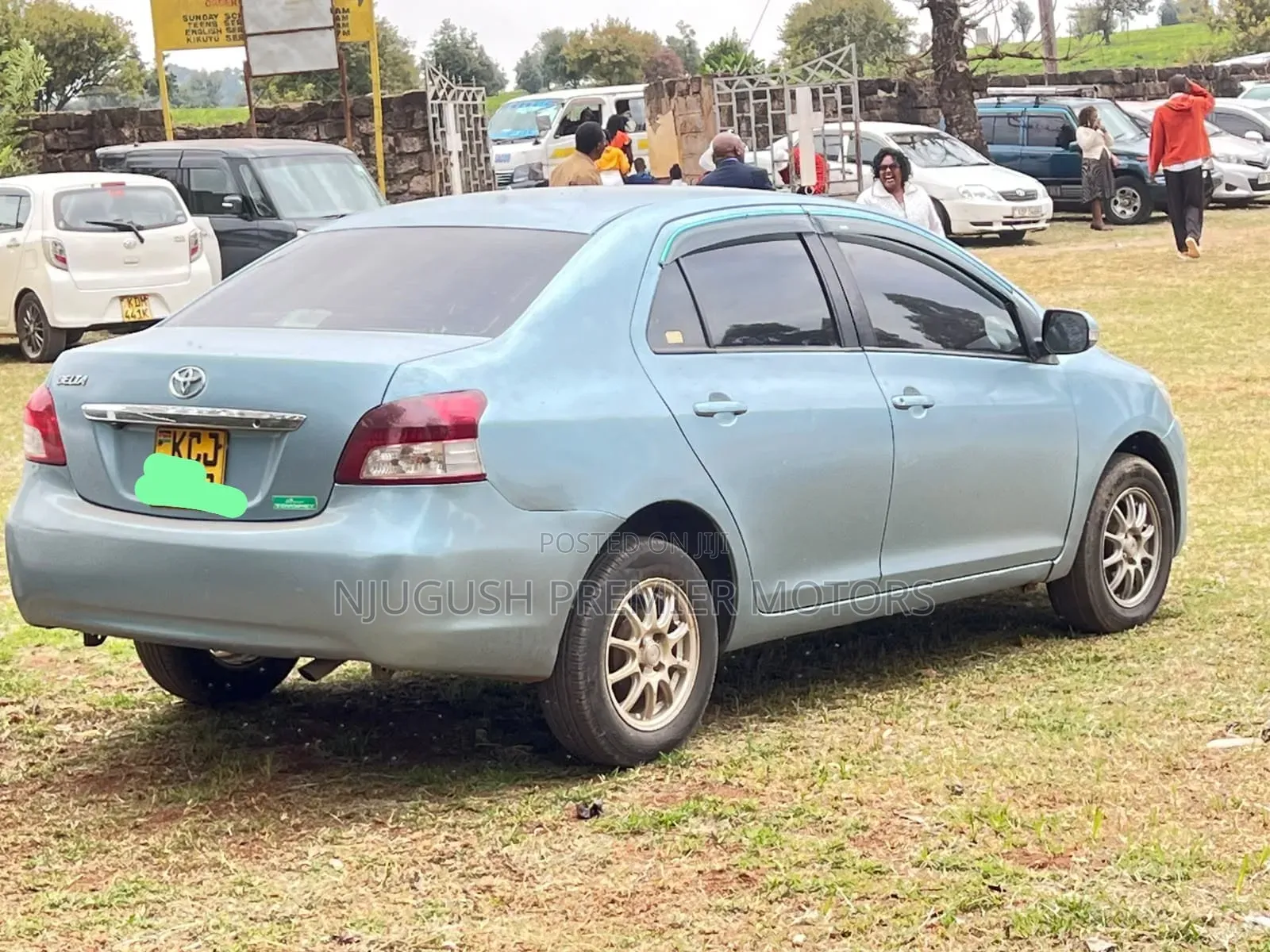 Toyota Belta 2009 Blue
