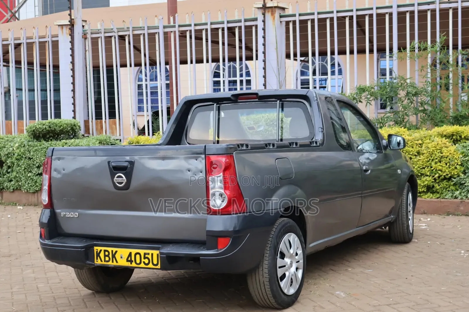 Nissan NP200 2010 Gray