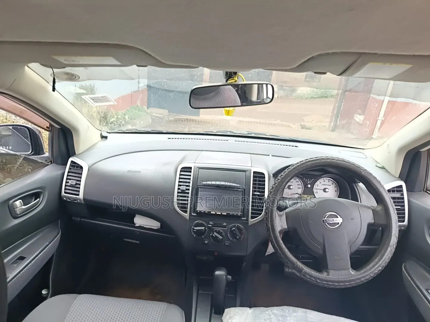 Nissan Wingroad 2010 White