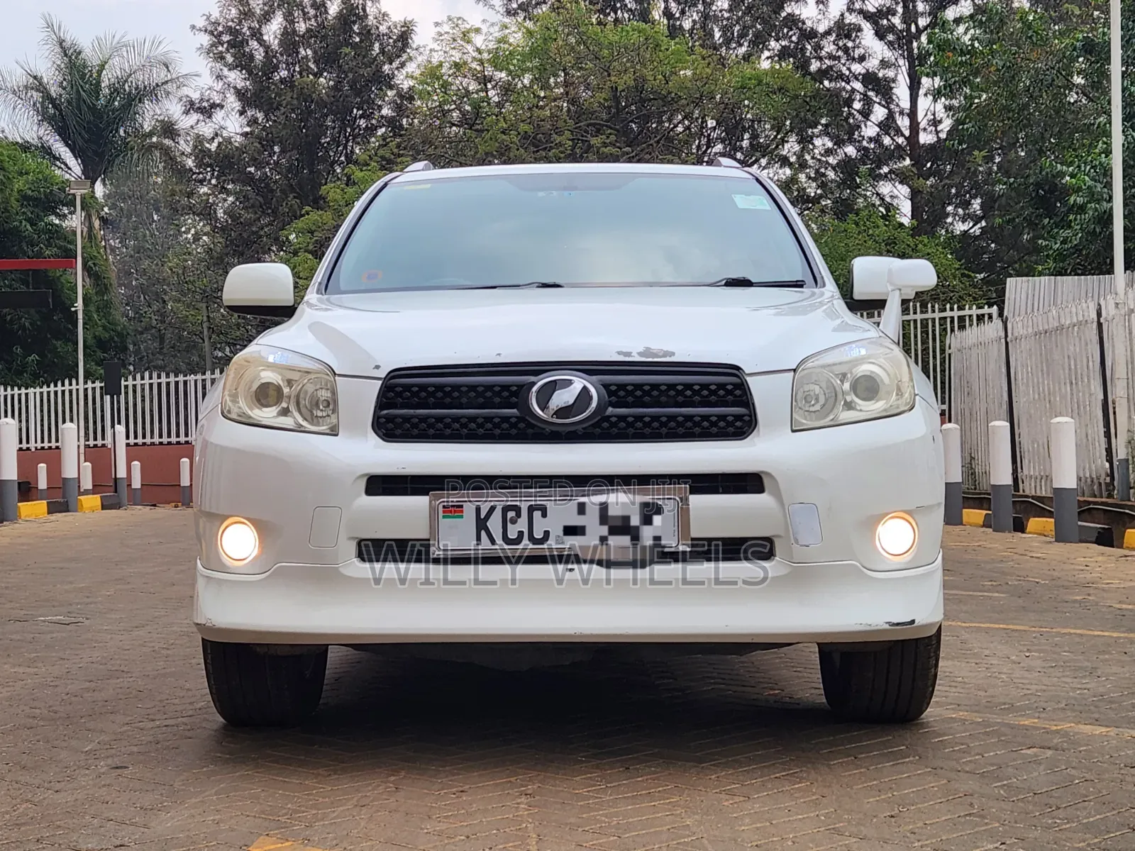 Toyota RAV4 2008 White
