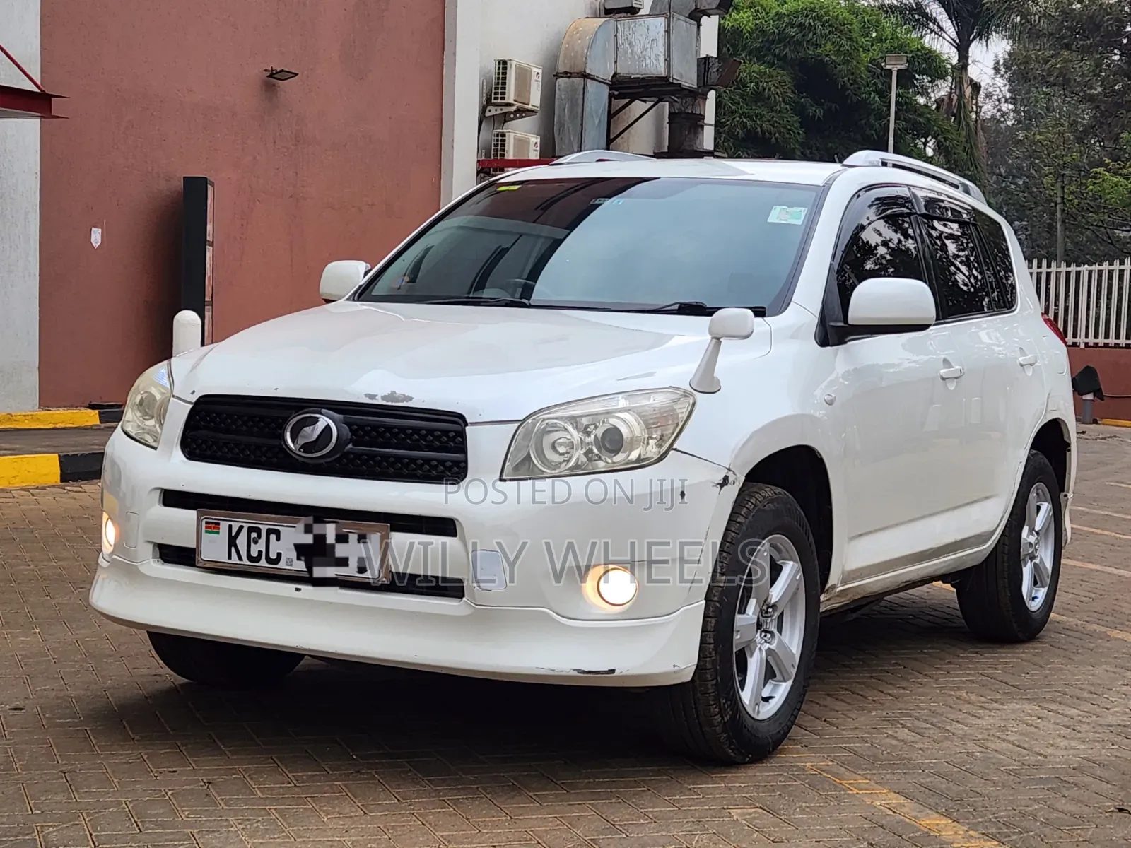 Toyota RAV4 2008 White
