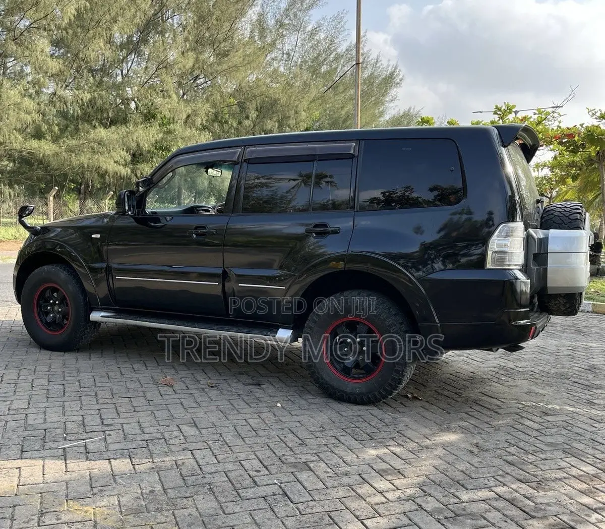 Mitsubishi Pajero 2009 Black