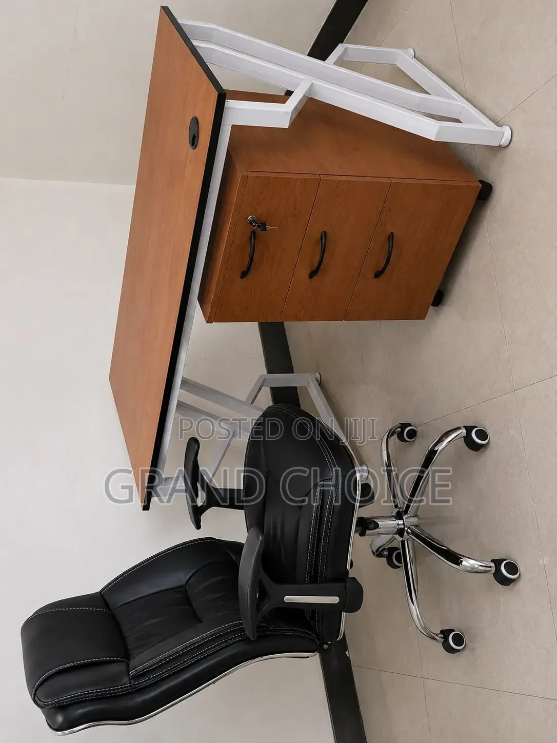 Executive Office Desk With 3-Drawer Cabinet Leather Office Chair