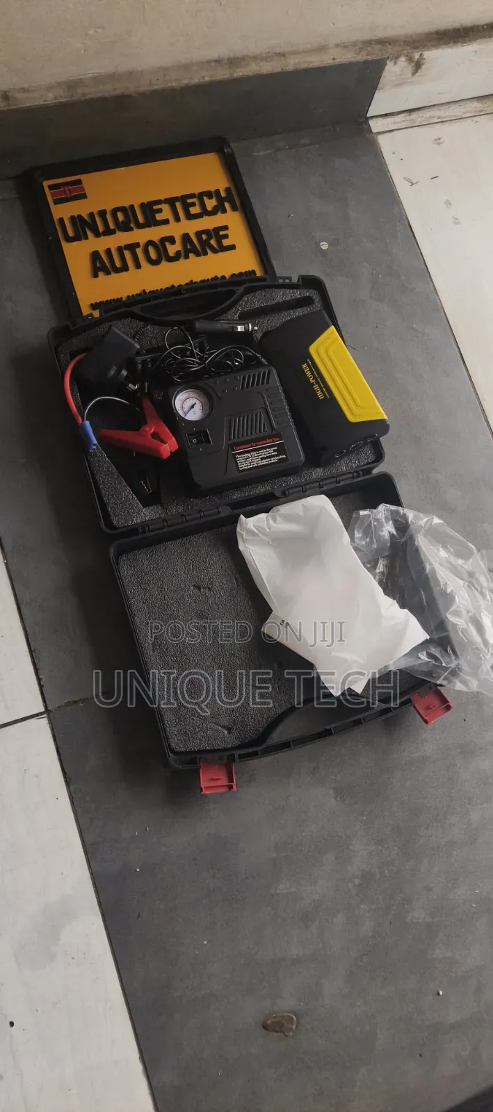 Car Jump Starter Kit With Tyre Inflator