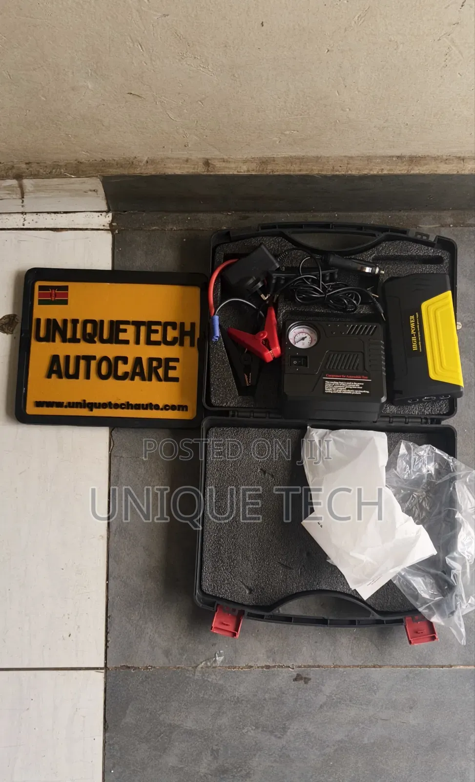 Portable Car Jump Starter With Tyre Inflator