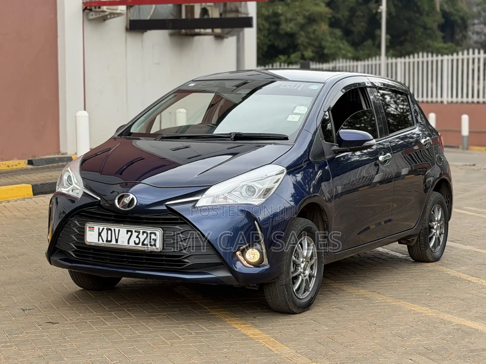 Toyota Vitz 2019 Blue