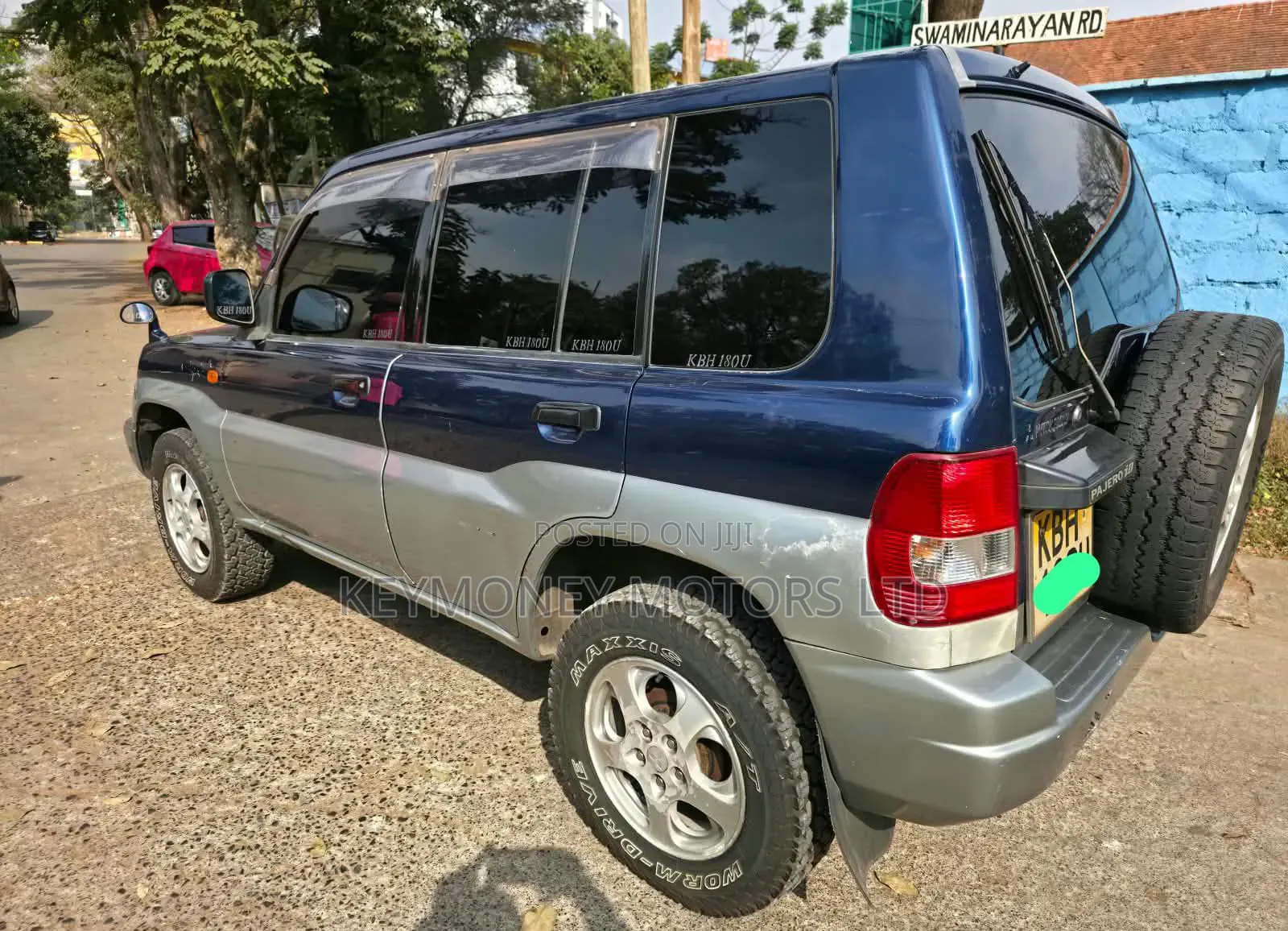 Mitsubishi Pajero 2002 Blue
