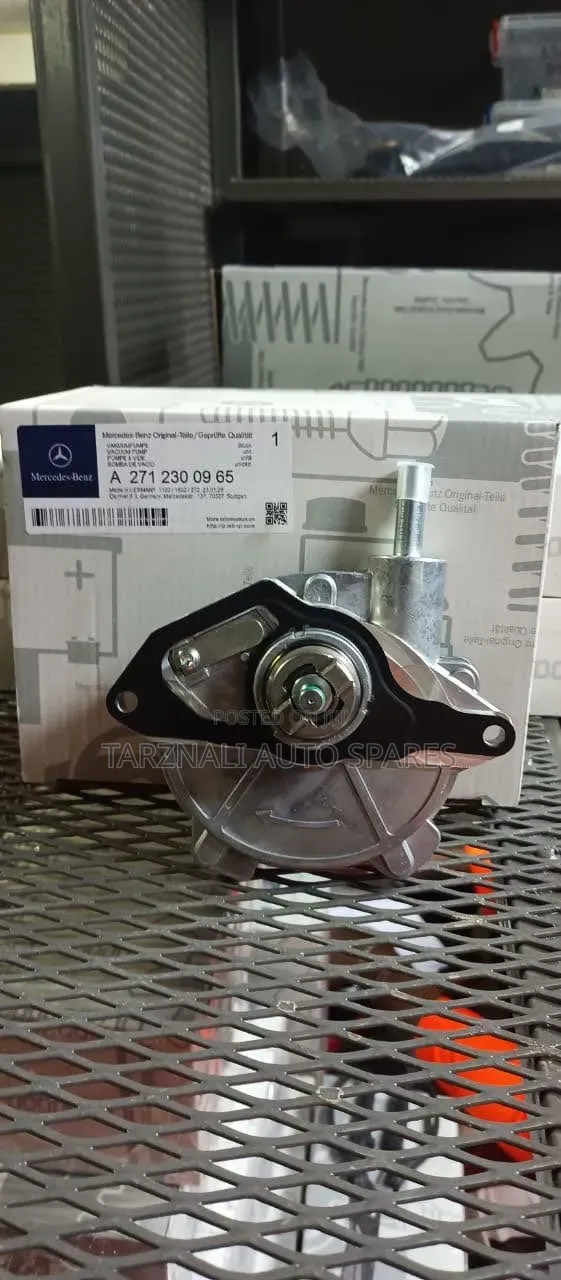Genuine Mercedes-Benz M271 Engine Brake Vacuum Pump