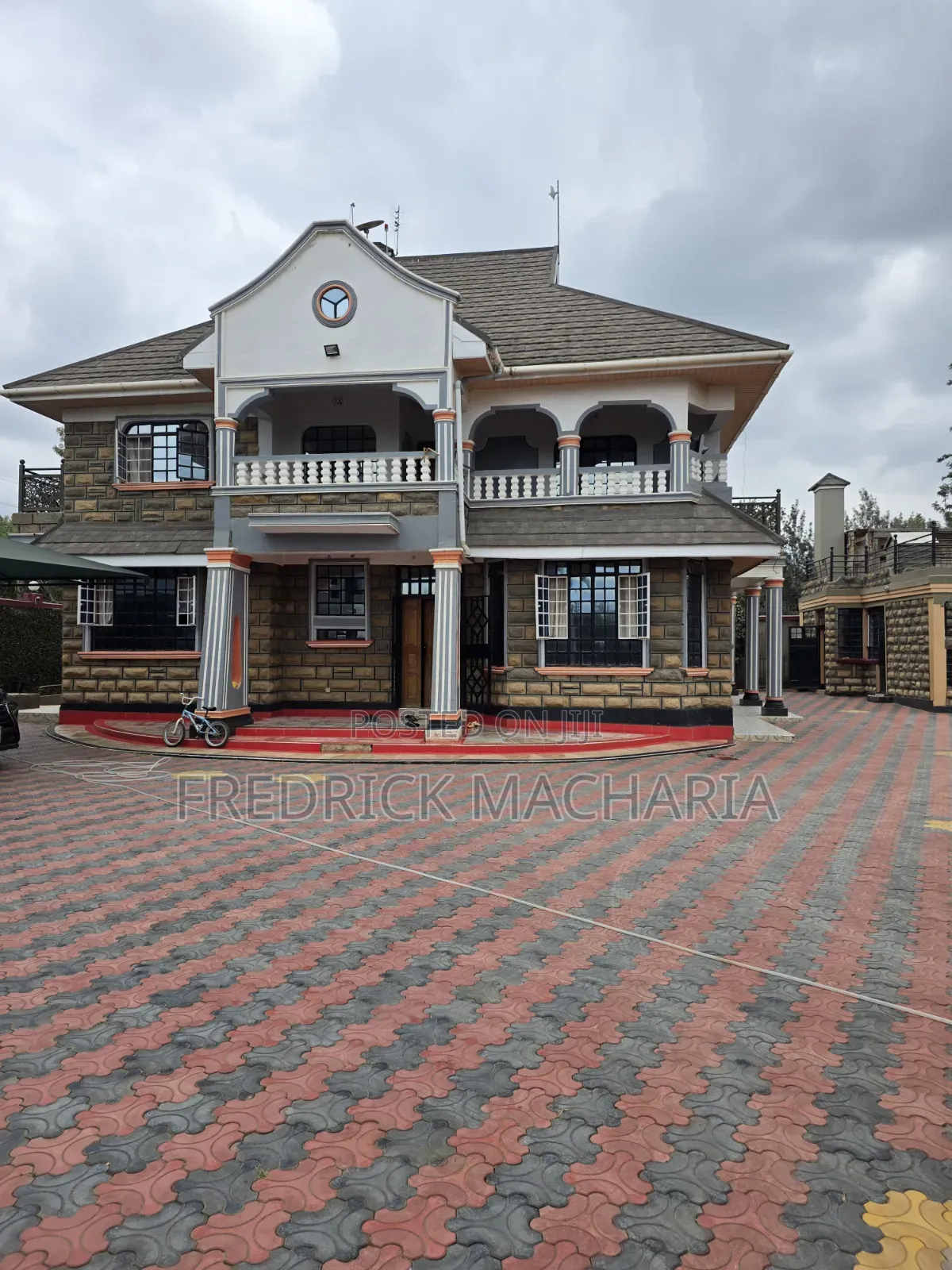 5bdrm Mansion in Baraka Road, Ruai for sale