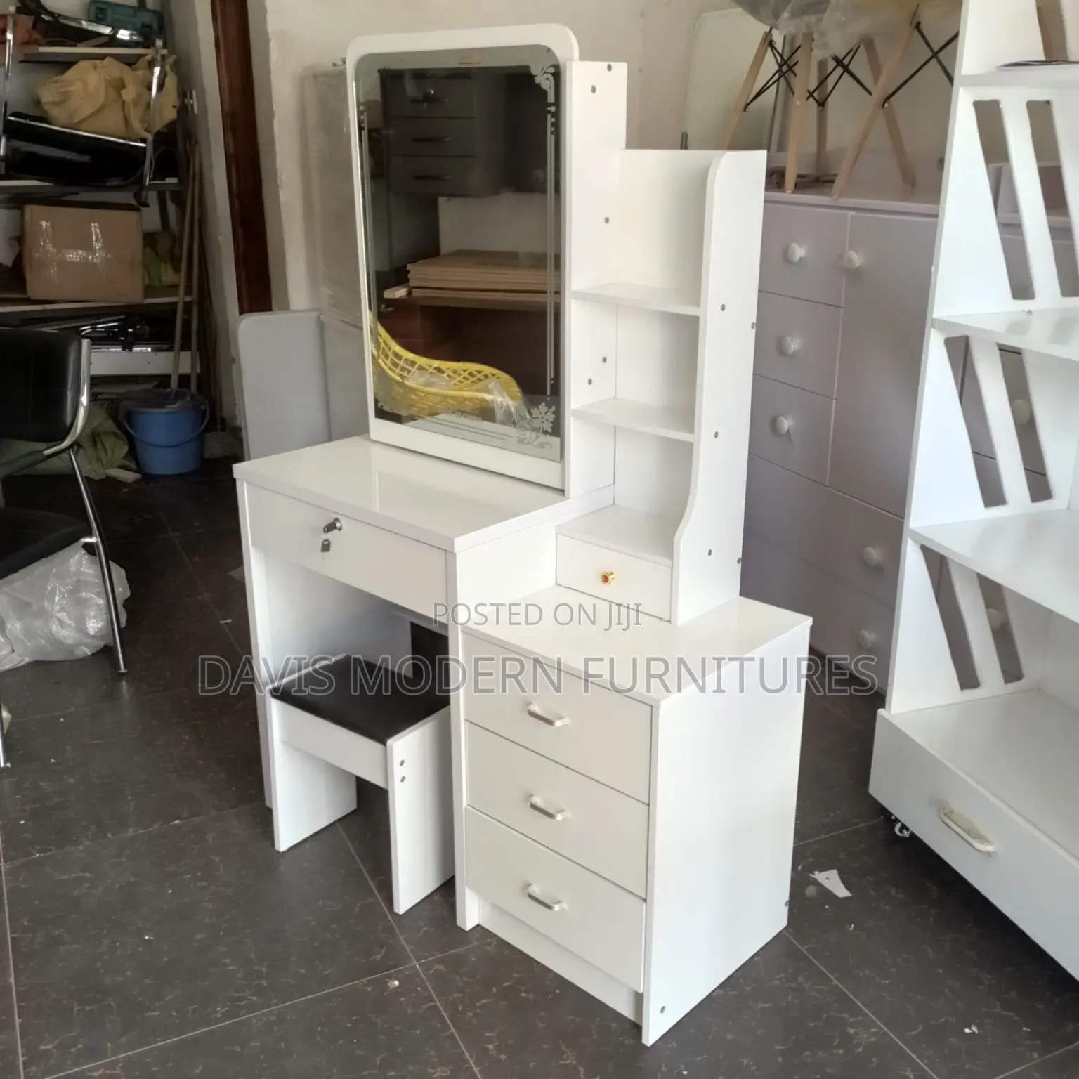 Vanity Set With Stool