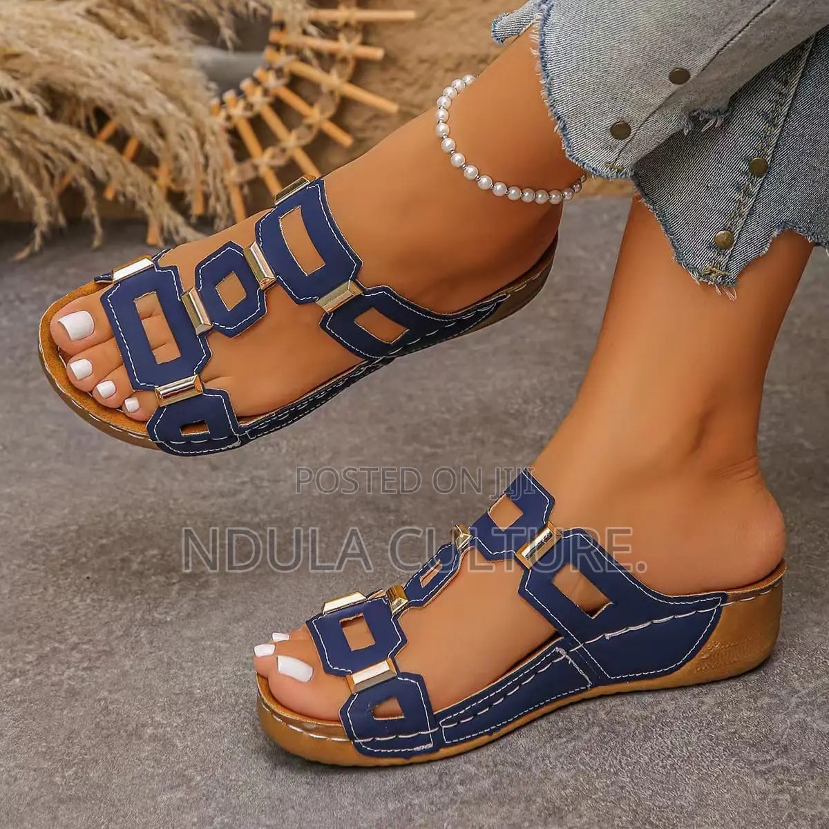 Classic Lady Wedge Sandals