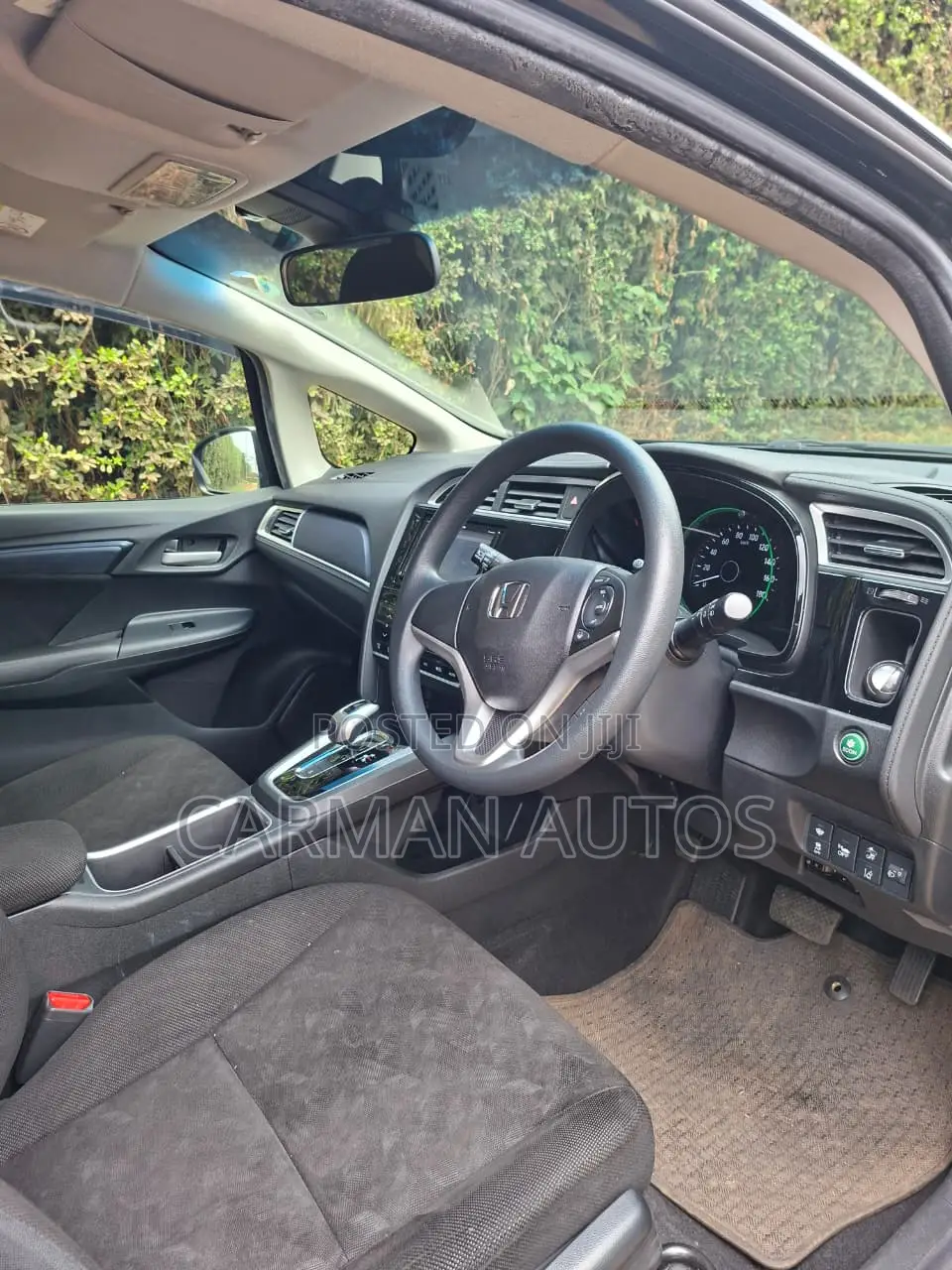 Honda Shuttle 1.5 Hybrid 4WD 2019 Black