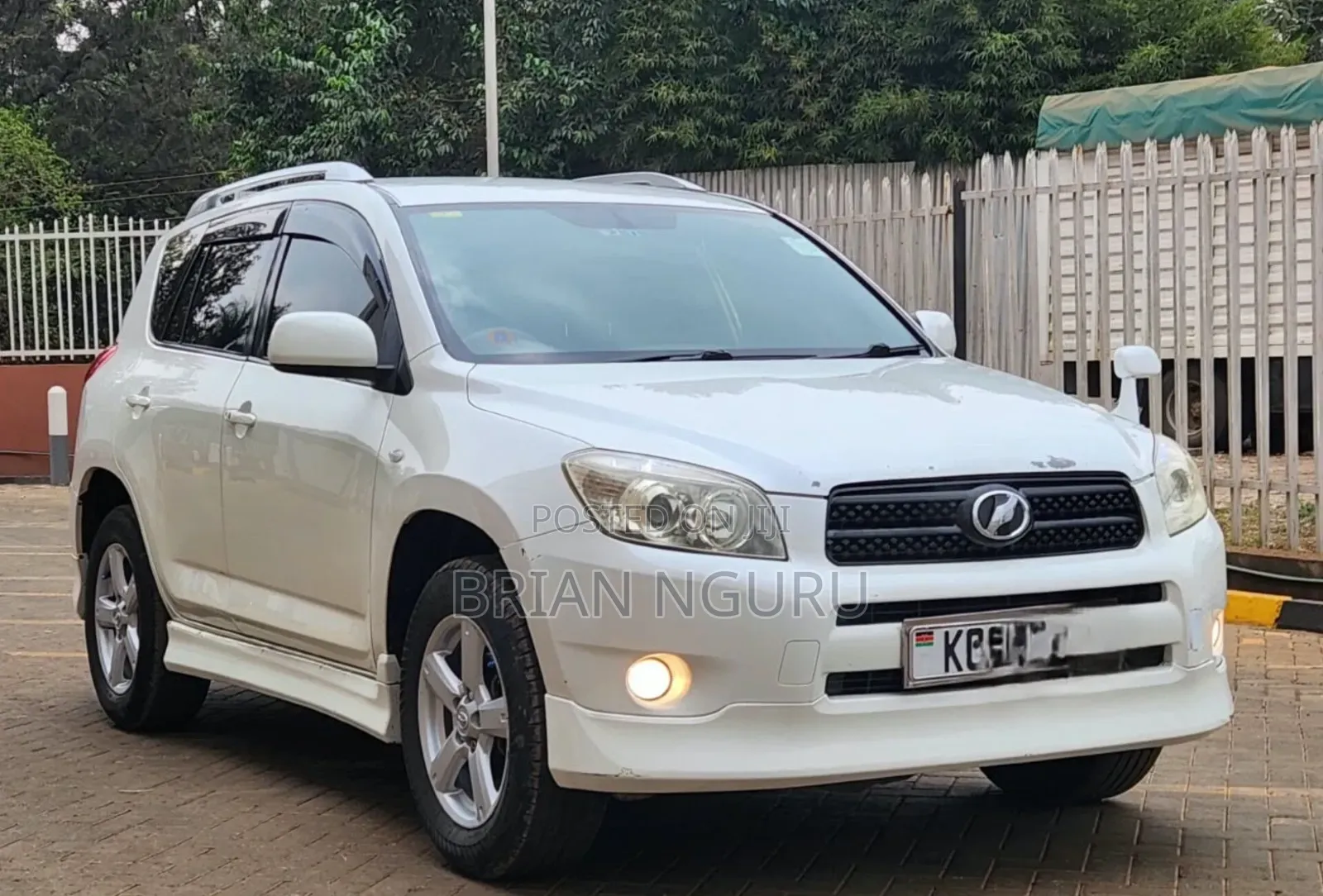 Toyota RAV4 2008 White