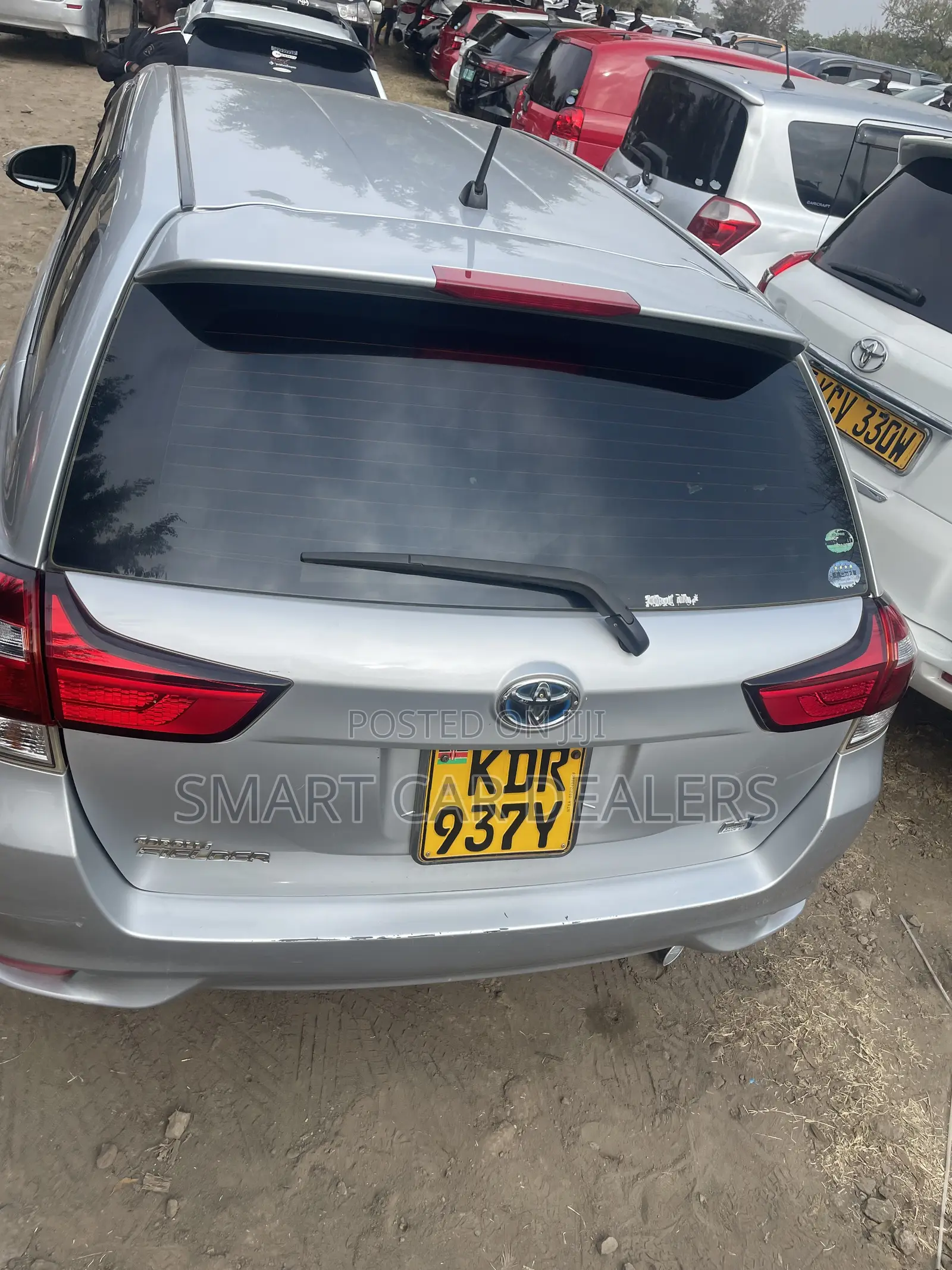 Toyota Corolla Fielder 2017 Silver