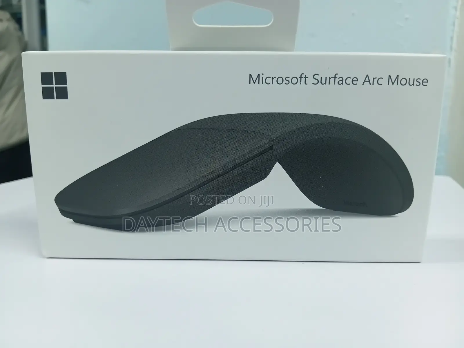 Microsoft Surface Arc Mouse Ultra-Slim Bendable Wireless Mouse.