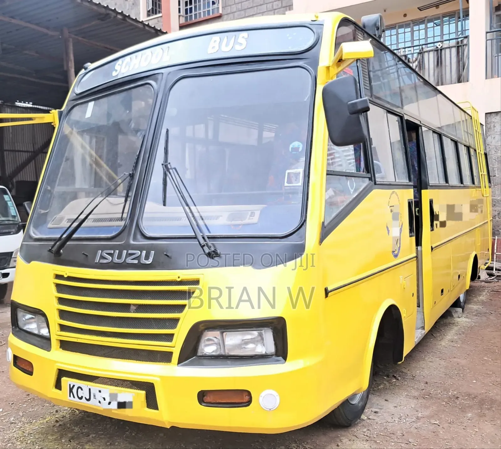 Isuzu FRR 2016 Yellow