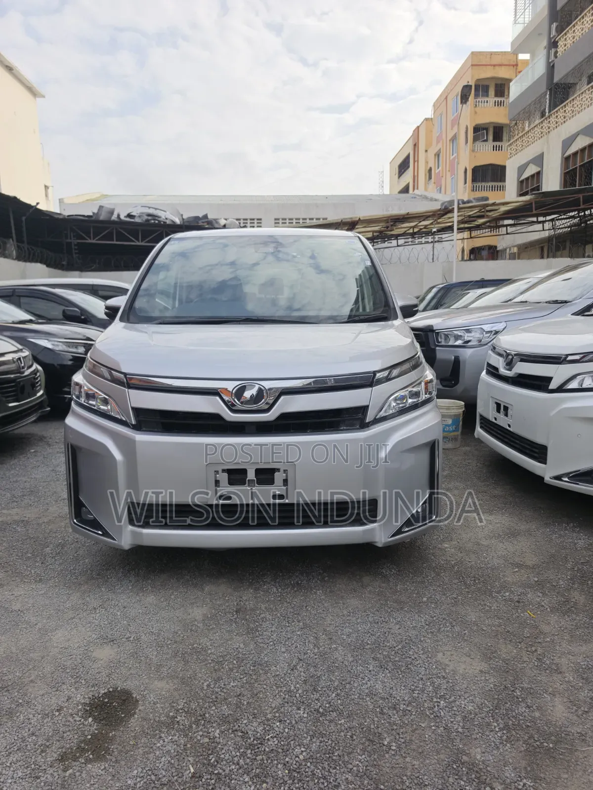 Toyota Voxy 2019 Silver