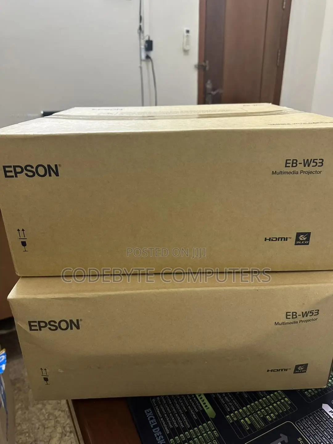 Epson EB-W53 Projector 4000 Lumen