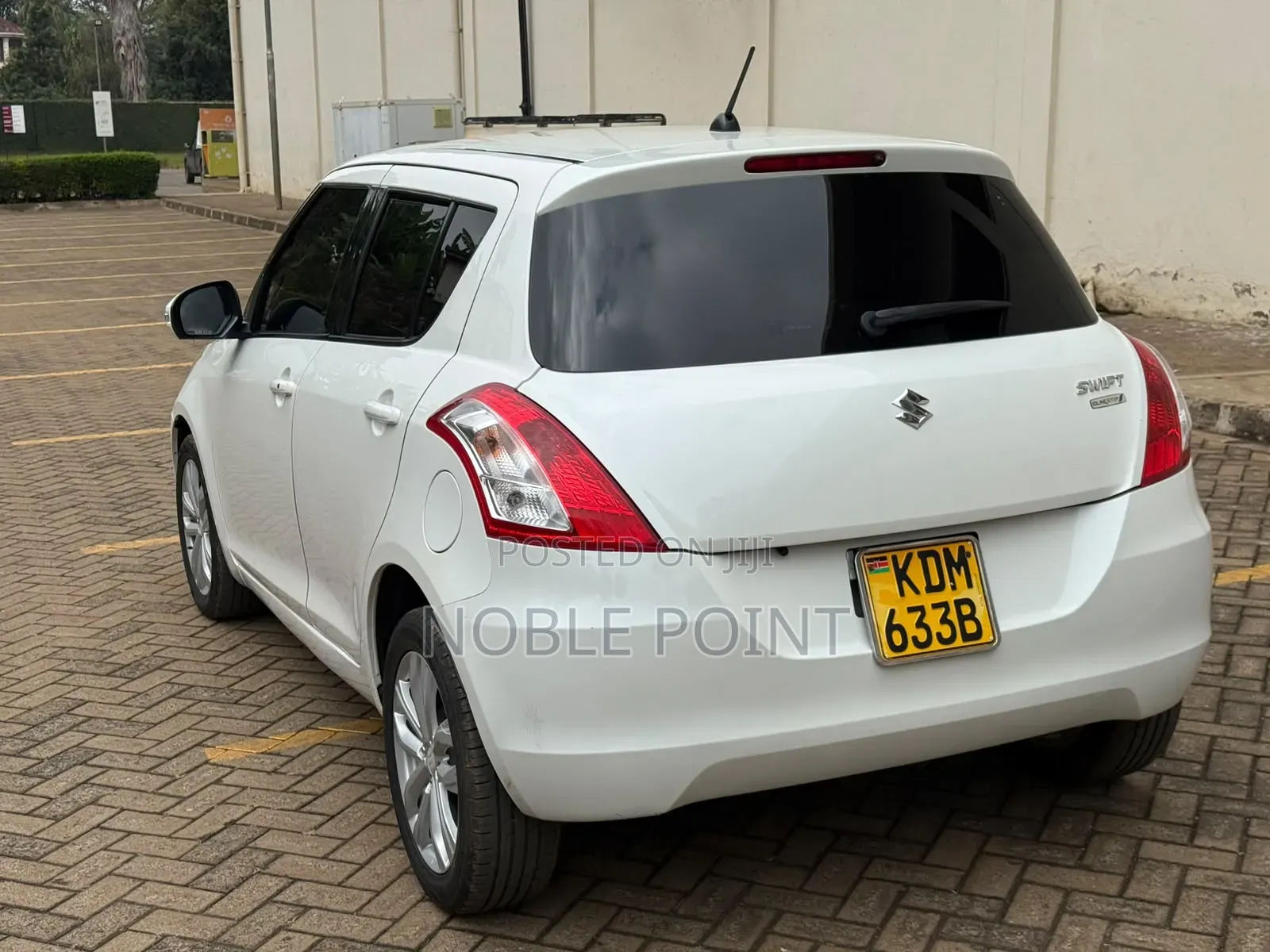 Suzuki Swift 2016 White