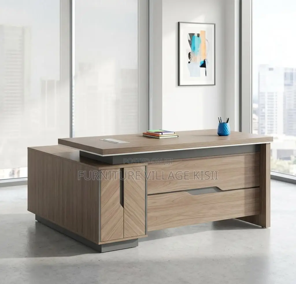 Office Desk: Executive L-Shaped Office Desk 1.6M