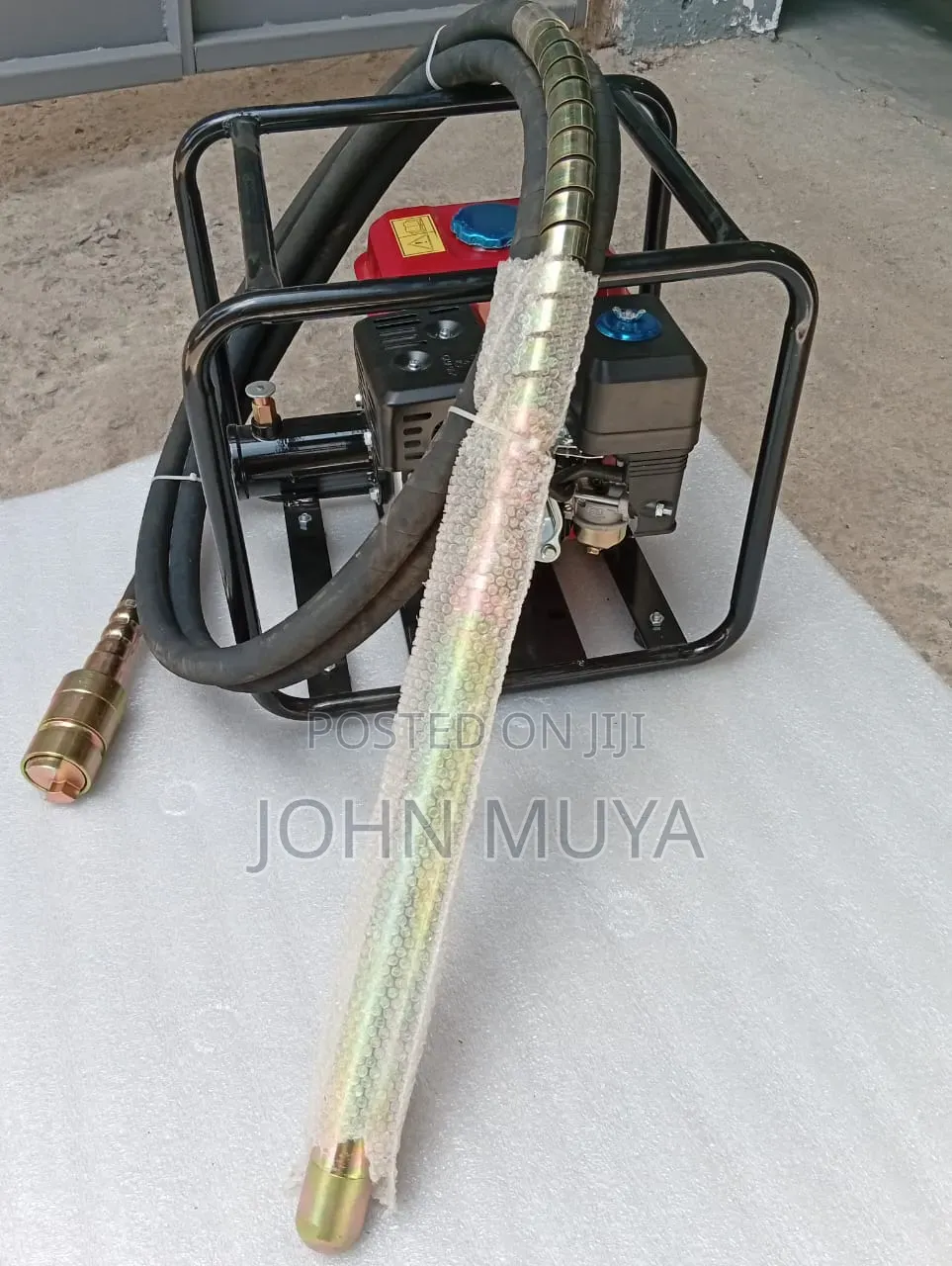 High-Capacity Industrial Grade Poker Concrete Vibrator