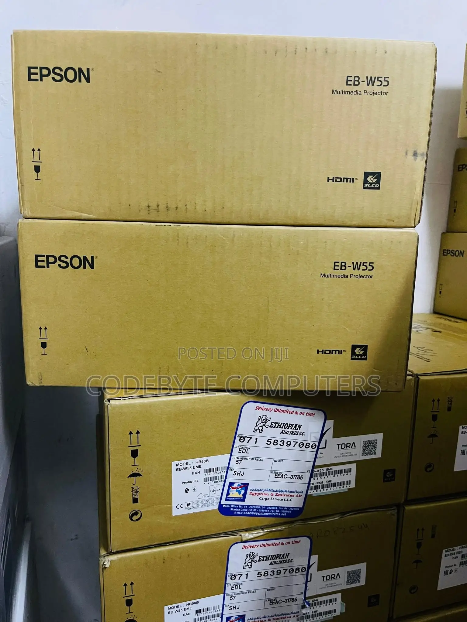 EPSON EB-W55 WXGA Projector -4000 Lumens