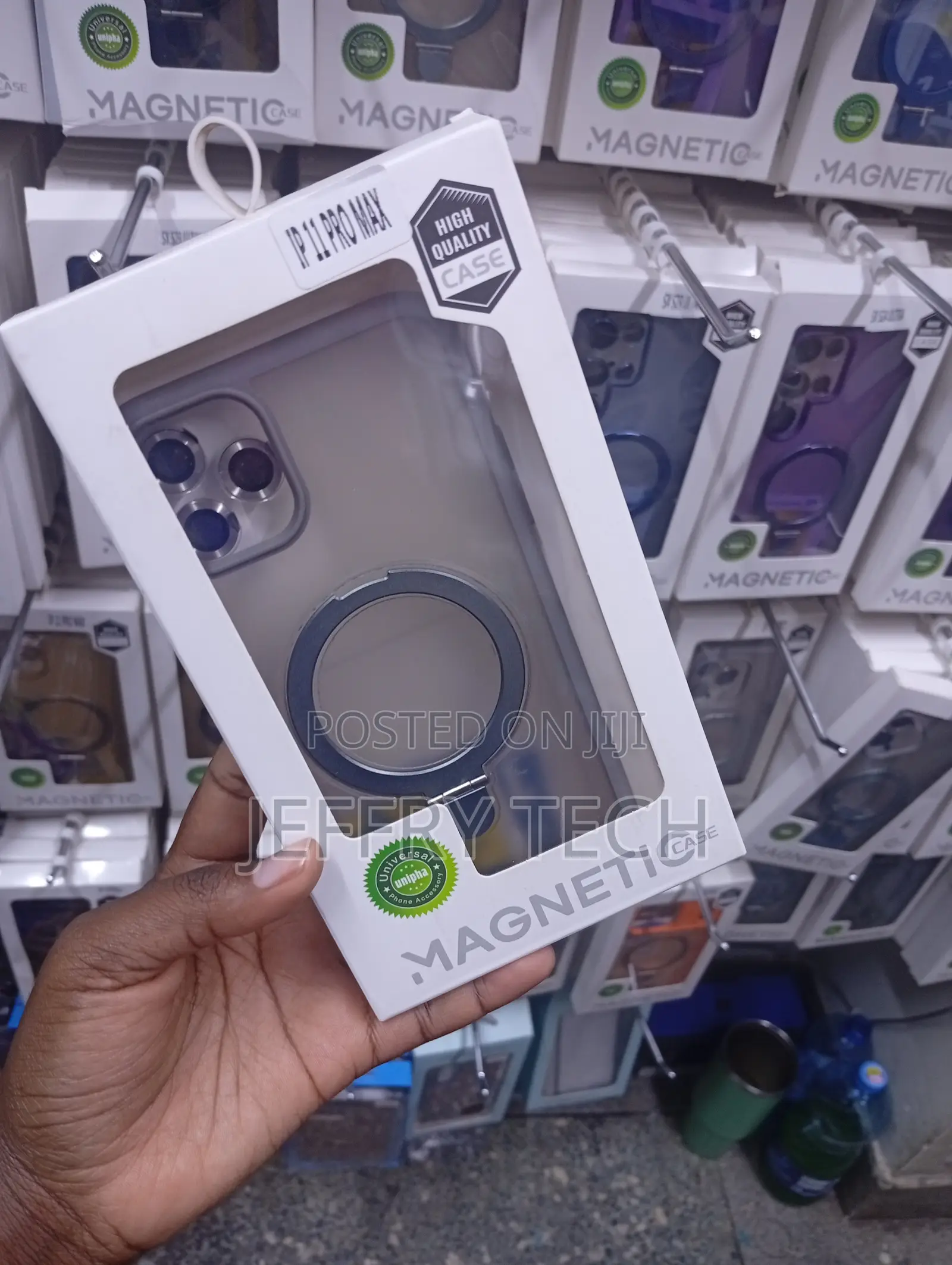 iPhone 11 Pro Max Magnetic Case a Back and an MagSafe-compatible Ring