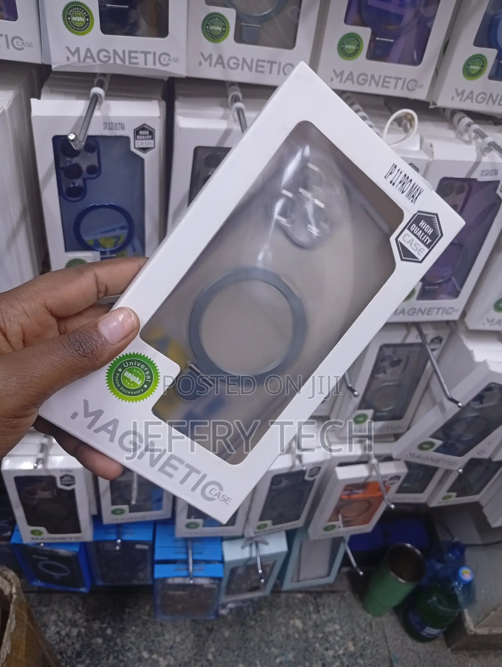 iPhone 11 Pro Max Magnetic Case a Back and an MagSafe-compatible Ring