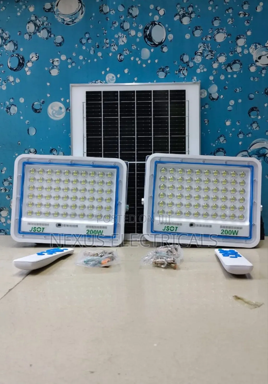 2 in 1 Solar Floodlight 200W