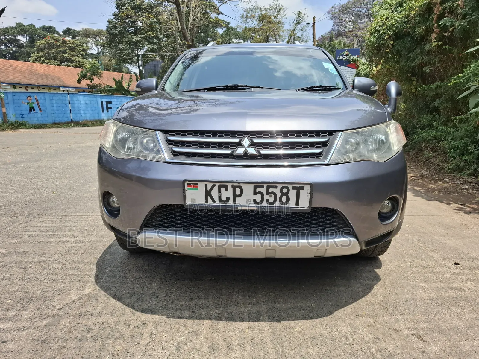 Mitsubishi Outlander 2011 Gray